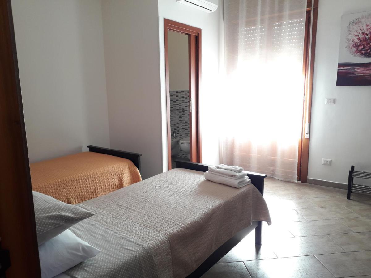 Colori Del Salento Bed & Breakfast Cellino San Marco Exterior foto